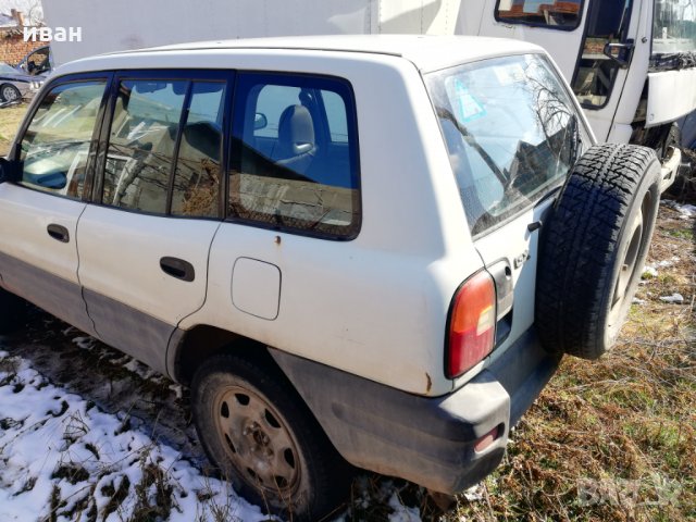 Продавам на части  Тойота Рав 4, снимка 3 - Автомобили и джипове - 28385691