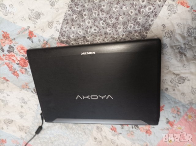 4 ядрен лаптоп медион i3, снимка 4 - Лаптопи за дома - 43223986