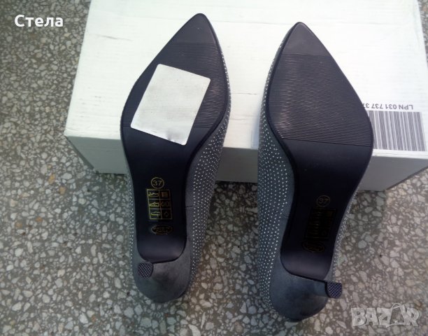 Дамски елегантни обувки Victoria Delеf, нови, с кутия, сиви, снимка 4 - Дамски обувки на ток - 28239342