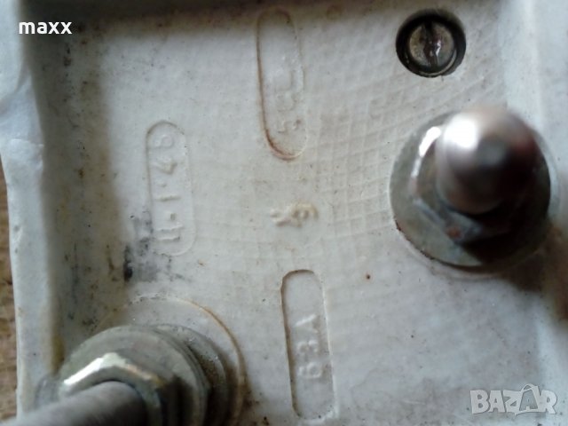 Керамична основа за бушон 63 А, снимка 2 - Други - 28530202