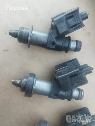 Дюза за Honda CR-V 2.0L 1999-2000-2001, снимка 3 - Части - 48602444