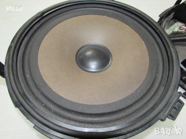 Субуфер високоговорител Мерцедес   Mercedes-Benz, снимка 2 - Части - 43845964