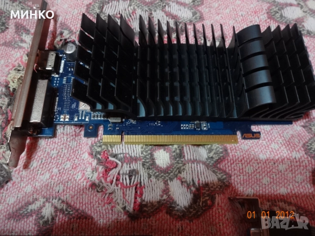 3 видеокарти, снимка 4 - Видеокарти - 51769943