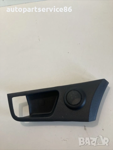 Вътрешна облицовка предна лява врата за KIA Sportage 2.0 CRDi (2009) 82611-1F010