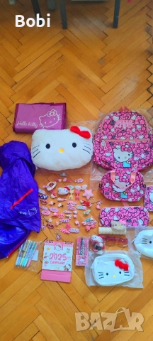 Hello Kitty принадлежности- раница, възглавница, несесер, снимка 1