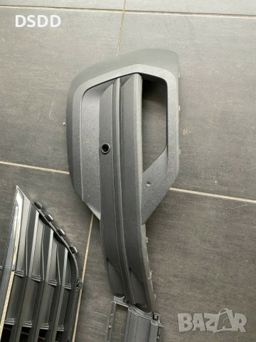 Комплект предни решетки за Volkswagen Transporter / Caravelle T6.1 2019 -, снимка 4 - Части - 37342291