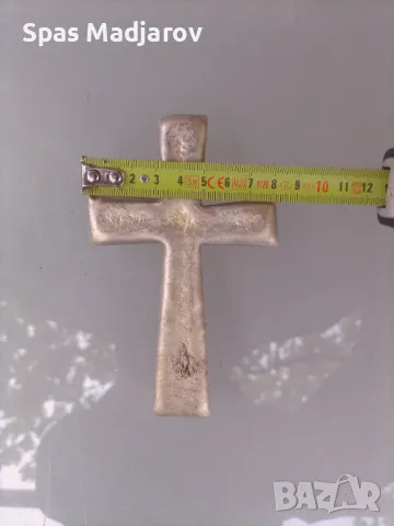 Бронзов кръст , снимка 3 - Антикварни и старинни предмети - 47564809