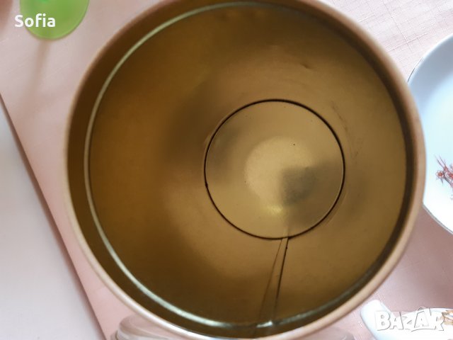 Колекция:Метална Кутия немска/Български порцелан Чинии/Чаша-70-90те, снимка 11 - Чинии - 32246583