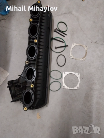 Продавам всмукателен колектор за Волво и Форд 2.5 Т, снимка 2 - Части - 52558831