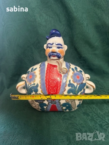 Рядка неизползвана нова порцеланова бутилка/гарафа „Казак с лула“, производство на Коростен, СССР, снимка 5 - Колекции - 52973528