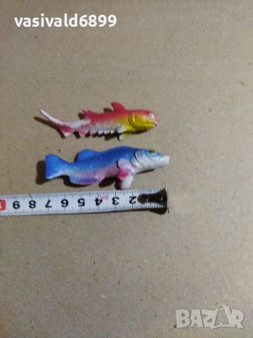 Две пластмасови рибки , снимка 2 - Фигурки - 40843891