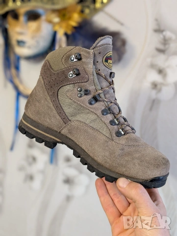 туристически обувки Meindl Coves, "Comfort for Actives"., снимка 4 - Други - 53595105