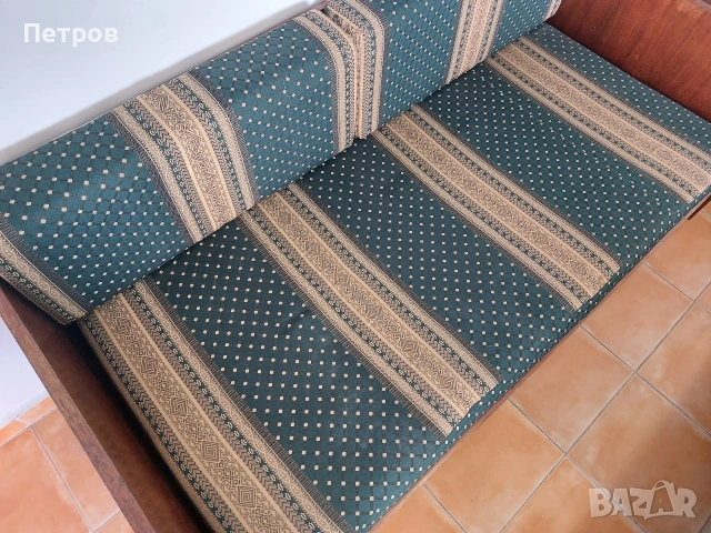 Ретро разтегателен диван - канапе, снимка 2 - Дивани и мека мебел - 53358760