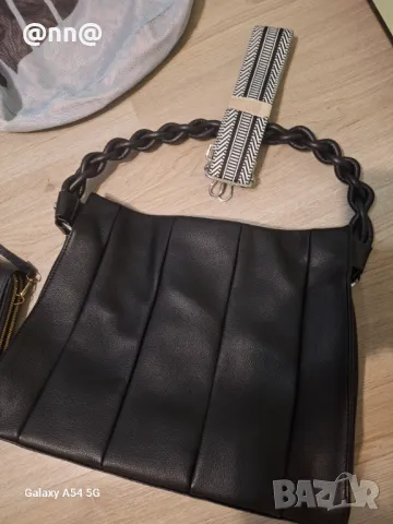 Дамски чанти Nike, Puma и други, снимка 3 - Чанти - 48956138