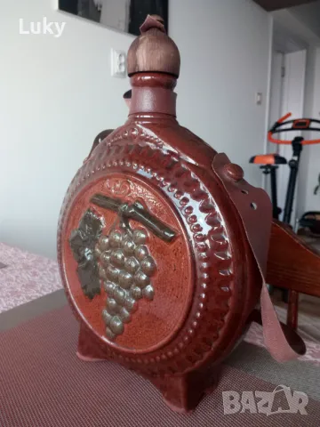 Прекрасна и стилна бъклица.