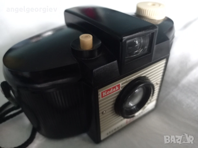 Фотоапарат Kodak Brownie 127. 1959 г. , снимка 5 - Антикварни и старинни предмети - 52774479
