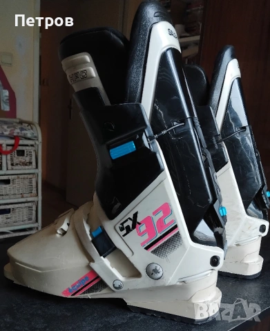  Висок клас ски обувки Salomon, 43, снимка 2 - Зимни спортове - 53130993