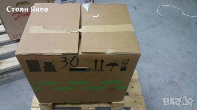 Хладилен компресор Bitzer 2KES-05Y-40S, снимка 6 - Други машини и части - 26319771