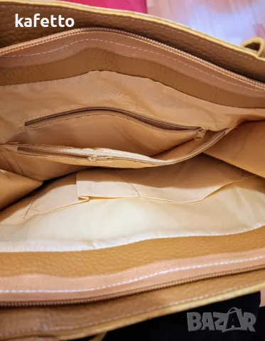 Нова дамска чанта с много джобове , снимка 3 - Чанти - 49567920