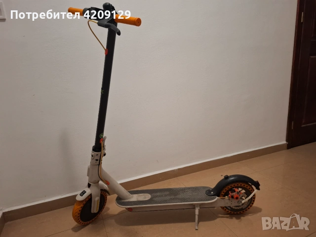 Продавам Xiaomi Mi Electric 3 