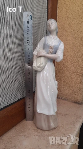 стара порцеланова фигура , снимка 4 - Антикварни и старинни предмети - 50903658