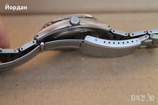 Швейцарски титаниев мъжки часовник ''Jacques Lemans'', снимка 5 - Мъжки - 43973942