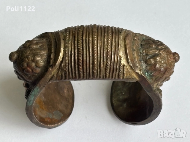 Възрожденска гривна рогатка