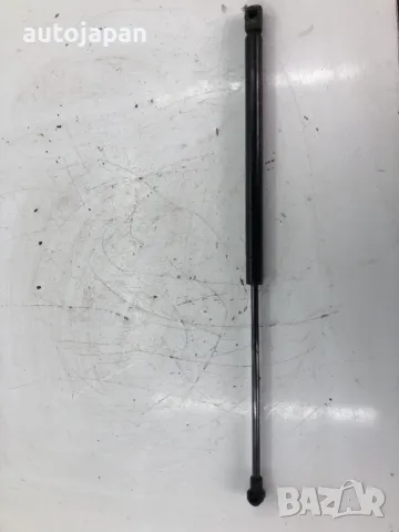 Амортисьор преден капак Audi A3 8l Ауди А3 8л 