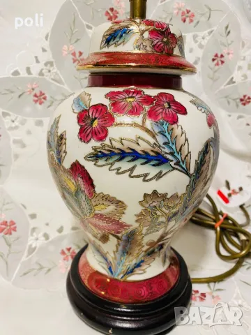 порцеланова настолна лампа, снимка 7 - Настолни лампи - 49122431