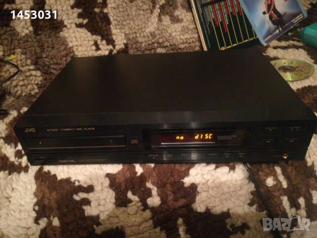 JVC CD PLAYER XL V222