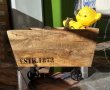 Vintage , масивна количка от дъб с ръчно ковани колела, за играчки , книги и декорация, снимка 1 - Антикварни и старинни предмети - 43452774