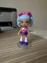 Оригинална кукла Shopkins със стойка, снимка 2