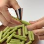 Стоманен протектор за пръсти за рязане на зеленчуци и белене на ядки , снимка 2