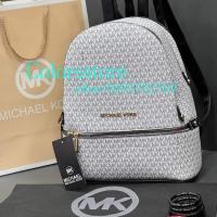 Луксозна раница/реплика Michael Kors 1320LV, снимка 1 - Раници - 39061519