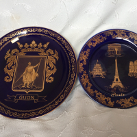 Порцеланови чинии син кобалт, декорирани със злато, Хихон/Gijon и Париж/Paris с поставки, нови, снимка 9 - Колекции - 36404475