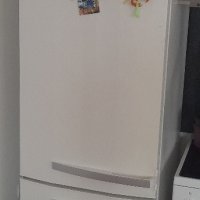 хладилник със фризер AEG, снимка 3 - Хладилници - 43435575
