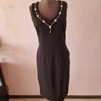 Официална черна рокля с деколте от камъни тип колие - 27,00лв., снимка 1 - Рокли - 43343191