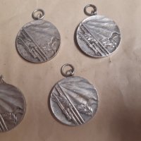  Медали - 5 броя . Медал ОТЕЧЕСТВЕНА ВОЙНА 1944 - 1945 ., снимка 3 - Антикварни и старинни предмети - 37941833