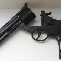 Метален полицейски пистолет GONHER №123 Made in Spain, снимка 2 - Колекции - 40829982