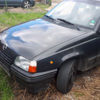 Opel Kadett 1.6, снимка 2 - Автомобили и джипове - 32643779