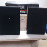 Продавам комбайн радиокасетофонграмфон Универсиум работещ., снимка 4 - Радиокасетофони, транзистори - 38880890