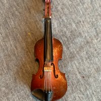  Мини модел на цигулка, снимка 1 - Колекции - 43919013