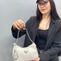 😍Prada стилни дамски чанти / В 8 цвята😍, снимка 1 - Чанти - 43505492