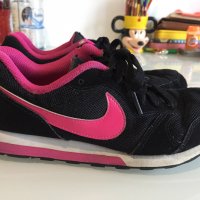 Nike Md Runner 2, снимка 1 - Маратонки - 26649955