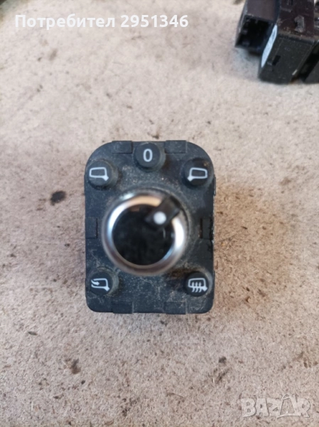 Копче регулиране на огледалата Audi A5 F5 4M0959565m, снимка 1