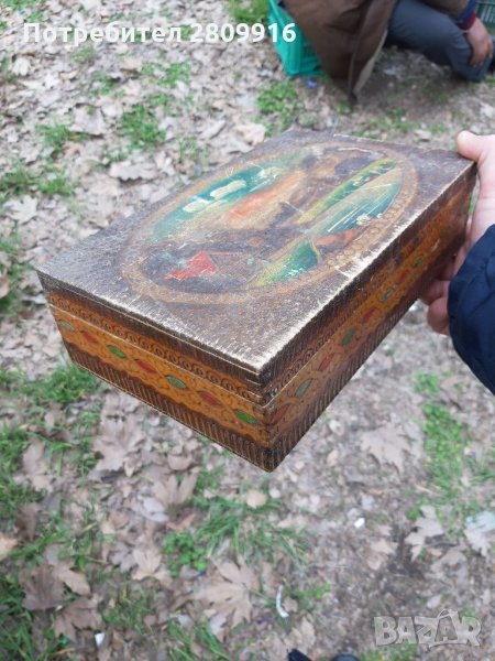 Дървена кутия с ръчно рисувана картина, снимка 1