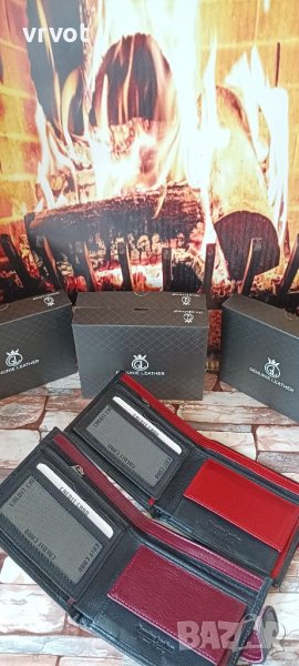 Луксозен портфейл от висококачествена естествена кожа - GENUINE LEATHER, снимка 1