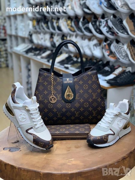 Дамски комплект спортни обувки портфейл и чанта Louis Vuitton код 20, снимка 1