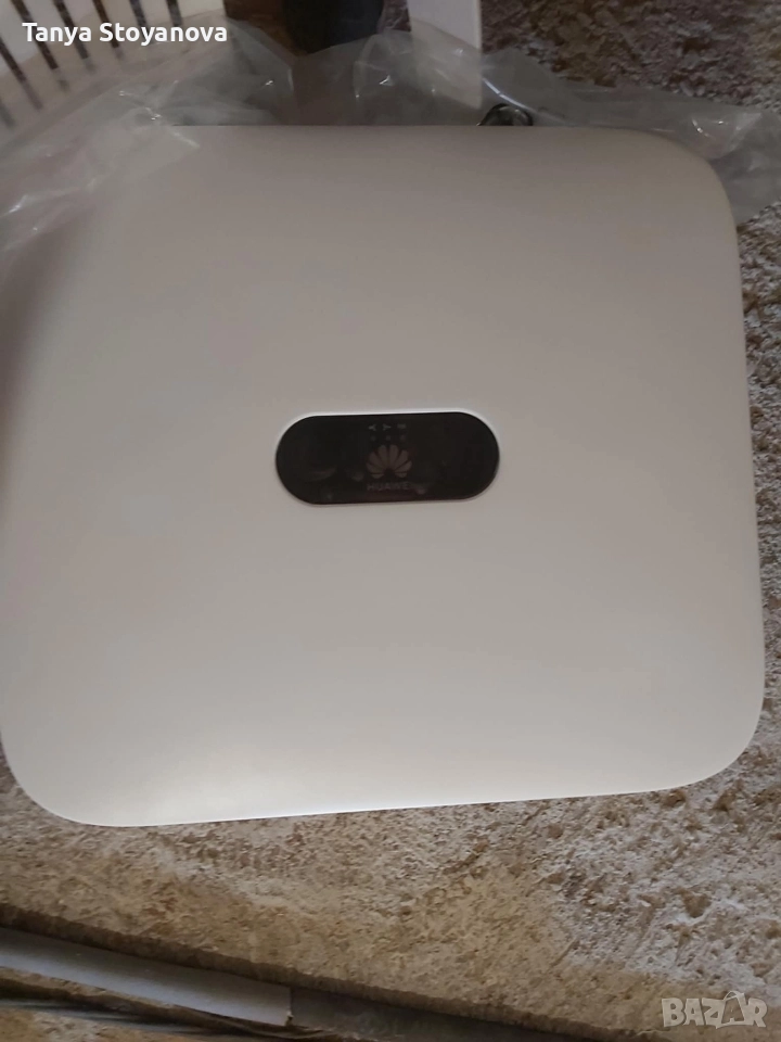 Продавам  трифазен соларен инвертор  инвертор Huawei , снимка 1