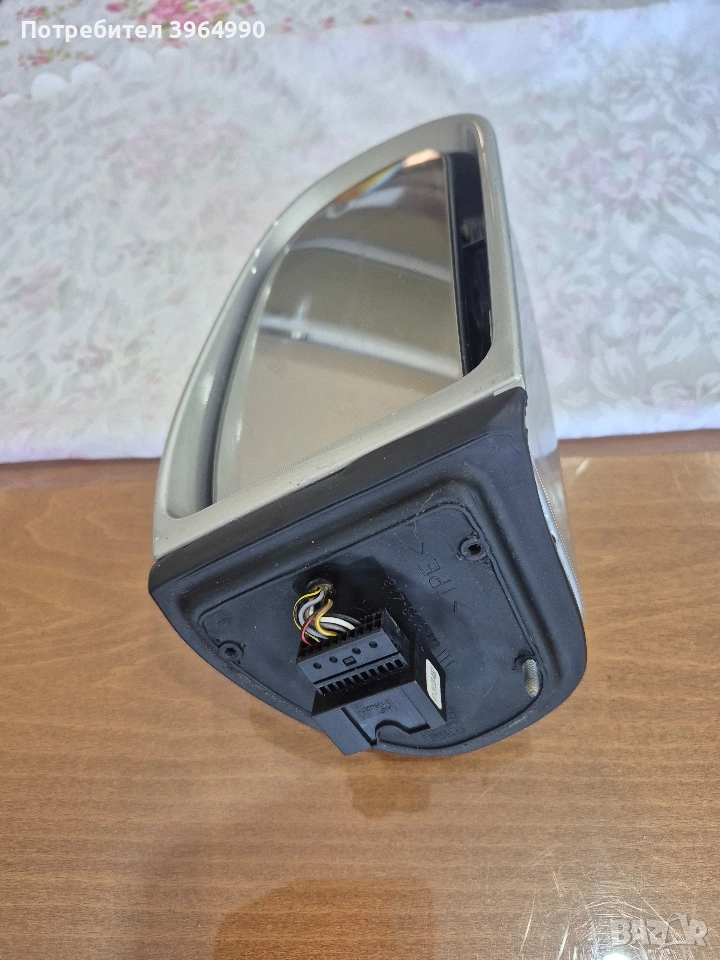 Дясно външно огледало за мерцедес С клас W203 , снимка 1